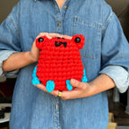 Kibakids - Kurt the Poison Dart Frog Extra Squeezy Crochet kit